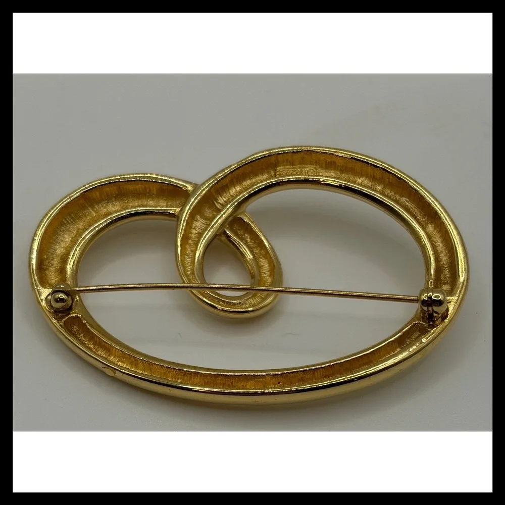 Vintage Monet Abstract Swirl Pin Brooch Gold Tone Polished Minimalist Accessory